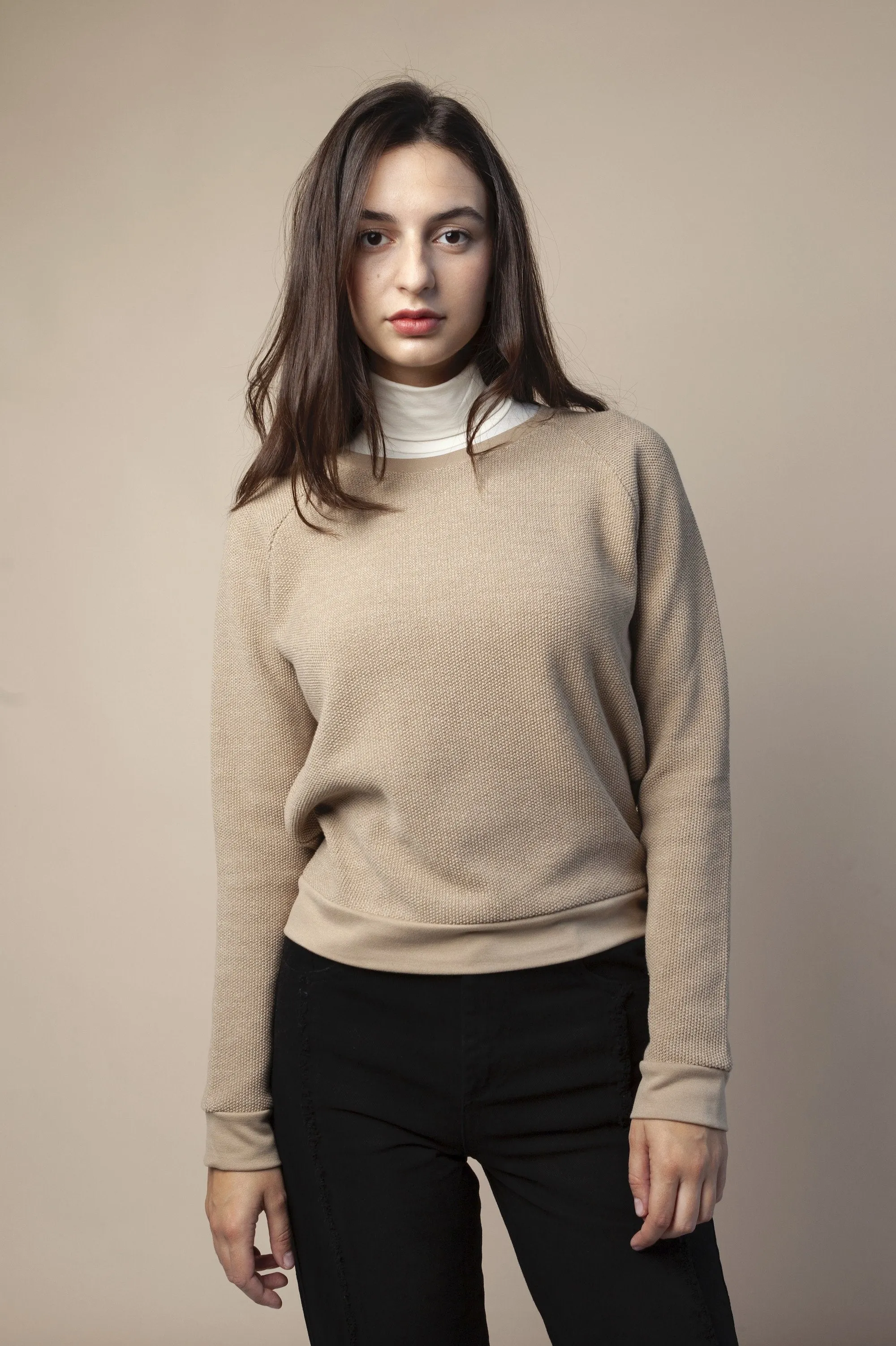 tari jumper knotted beige